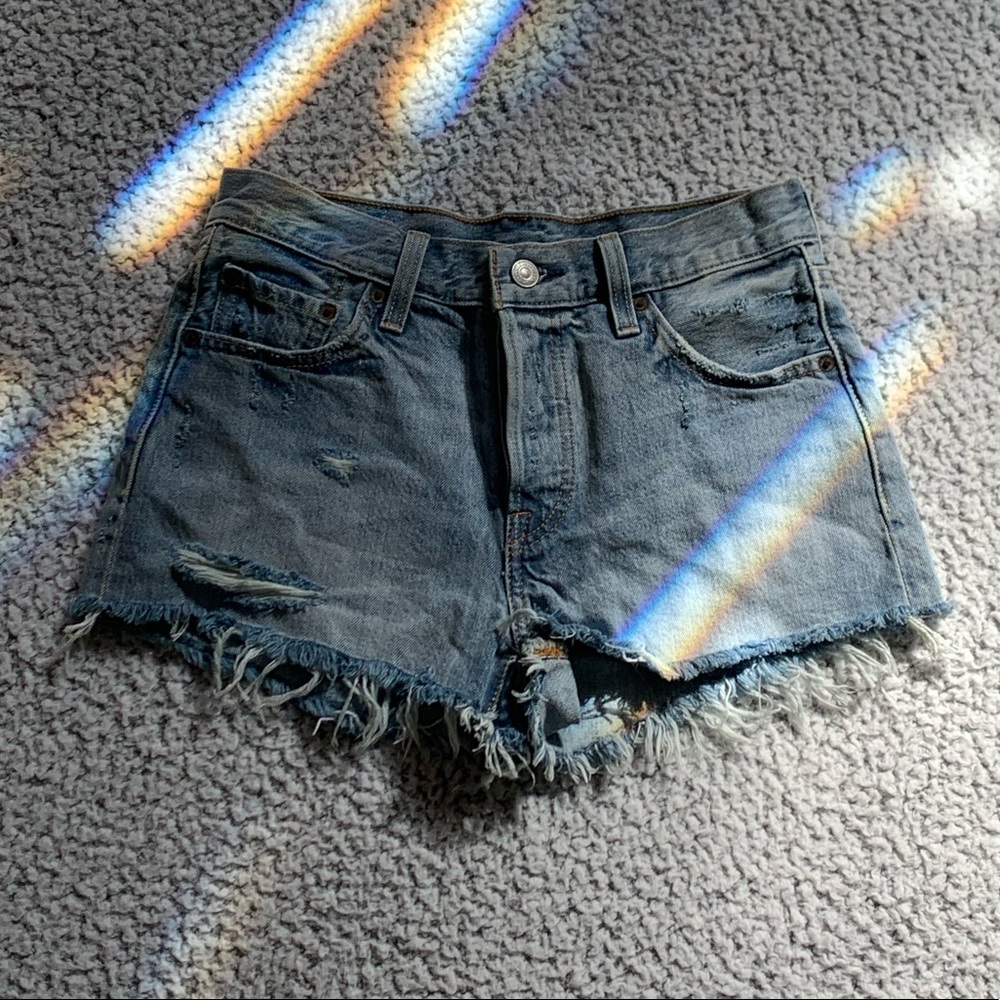 Authentic Levi Jean Shorts size 25